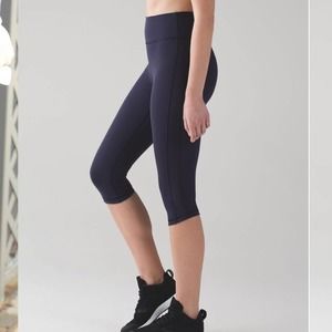 Lululemon high rise Squad goals black  Sz 2
